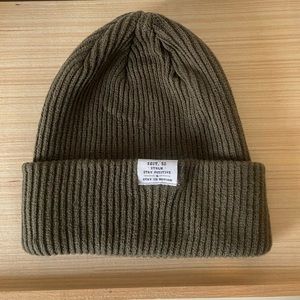 Warm olive green knit beanie. H&M